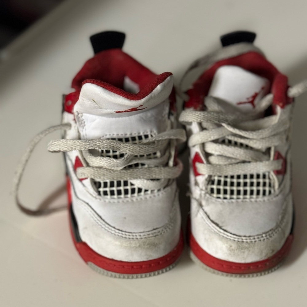 Jordan 4 Retro - Picture 3 of 4